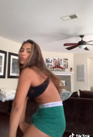 3. Hot Sienna Mae Gomez in Green Panties