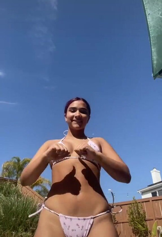 3. Sienna Mae Gomez Looks Sexy in Bikini