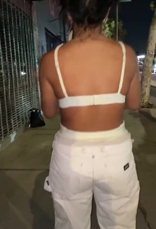 4. Hot Sienna Mae Gomez in White Bra while Twerking