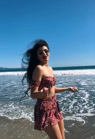 3. Hottie Sofia Mata in Crop Top at the Beach