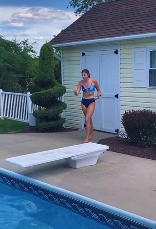 Sweetie Sydney Morgan in Bikini at the Swimming Pool