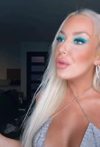 1. Cute Tana Mongeau Shows Cleavage in Bra