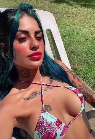 1. Hottie MC Tati Zaqui in Bikini