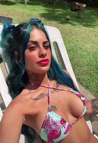 Hottie MC Tati Zaqui in Bikini