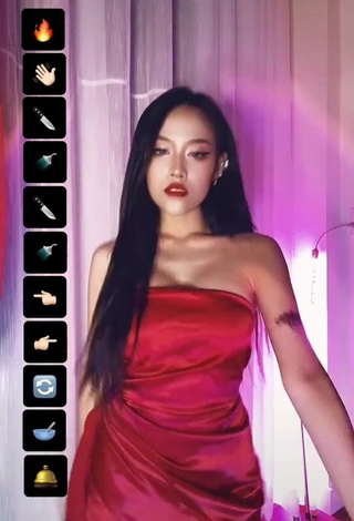 1. Hot Trà Đặng in Red Dress