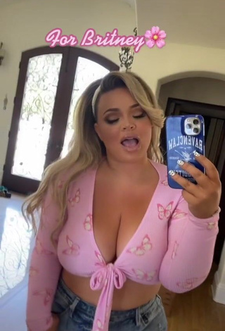 1. Desirable Trisha Paytas Shows Cleavage