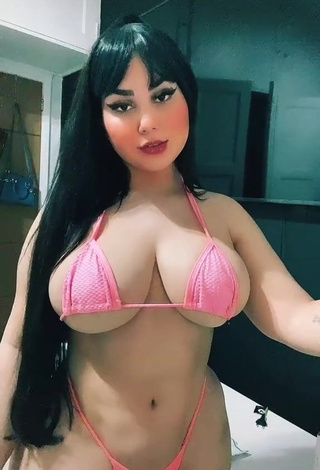 4. Victoria Matosa Shows Hot Pink Bikini (Underboob)