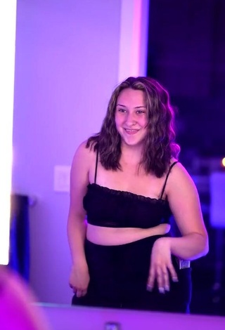 1. Hot Brooklynne Webb in Black Crop Top and Bouncing Boobs