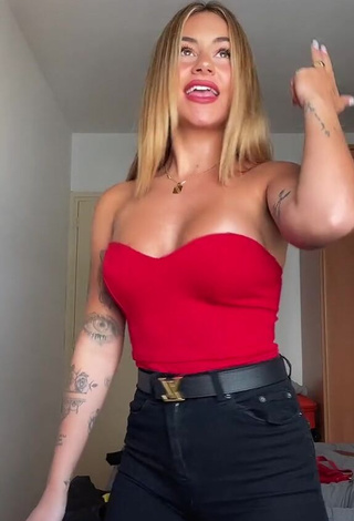 Hot Abril Cols Shows Cleavage in Red Top