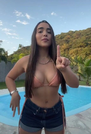 1. Seductive Aline Borges in Peach Bikini Top at the Swimming Pool while Twerking