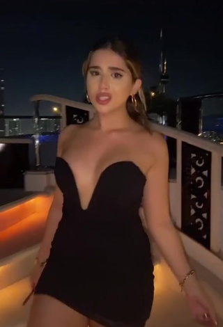 1. Sexy Amanda Díaz in Black Dress