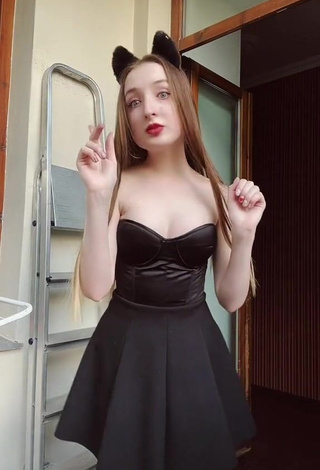 Arina Dubkova (@arinadubkova) - Nude Videos from TikTok