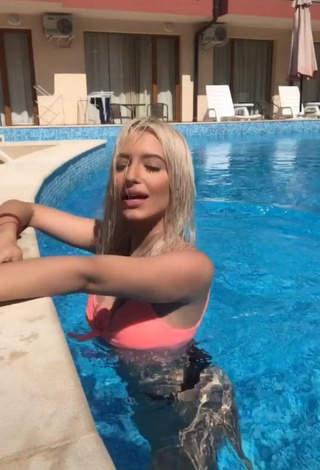 1. Beautiful Barbara Milenkovic in Sexy Pink Bikini Top at the Swimming Pool