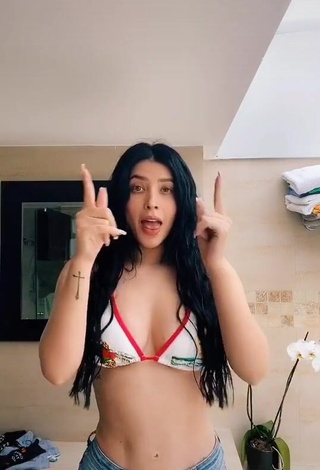 Hot Brenda Zambrano in Bikini Top