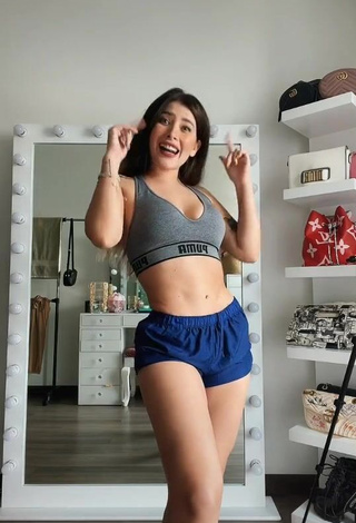 Beautiful Brenda Zambrano Shows Cleavage in Sexy Grey Sport Bra