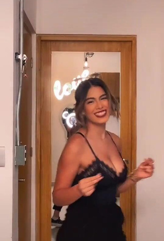 1. Hot Camilla Contreras Shows Cleavage in Black Top and Bouncing Tits