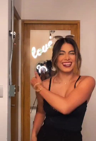 3. Hot Camilla Contreras Shows Cleavage in Black Top and Bouncing Tits