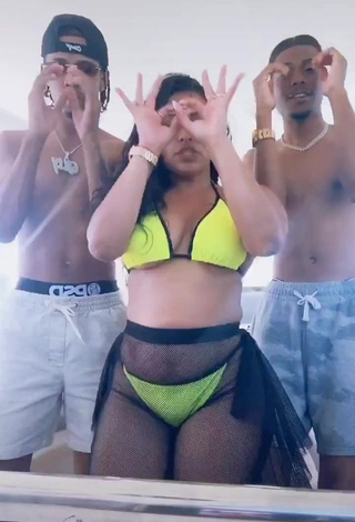 Hot Carmen Pritchett in Yellow Bikini (Underboob)