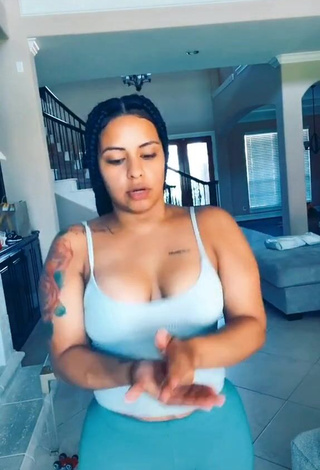 1. Cute Carmen Pritchett Shows Cleavage in Grey Top and Bouncing Tits