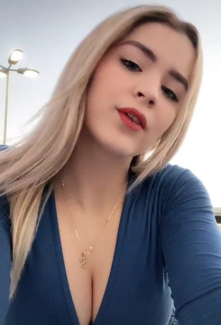 1. Beautiful Carol Castro Shows Cleavage in Sexy Blue Crop Top