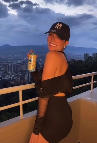 1. Sexy Dania Méndez in Black Crop Top on the Balcony