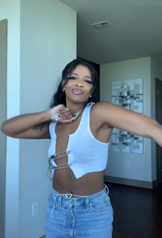 Hot De'arra Taylor in White Crop Top