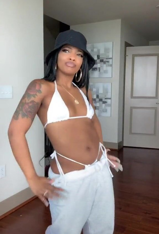 3. Sexy De'arra Taylor in White Bikini